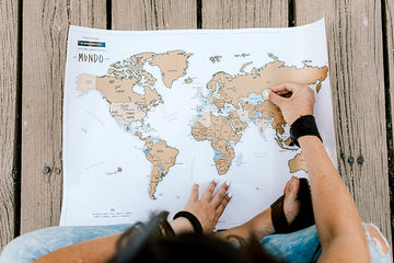 Mapas de rascar en español premiados como iniciativa emprendedora -  Geografía Infinita